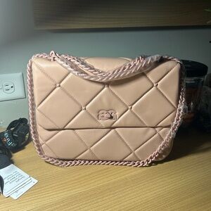 Elegant Pink Quilted Shoulder Bag with Chain Strap